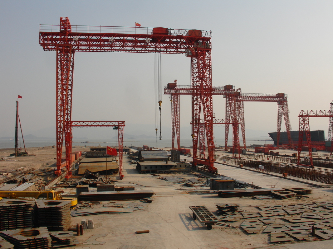 Hydraulic Motor Shipyard Cranes Electric Shipyard Gantry Deck Crane For