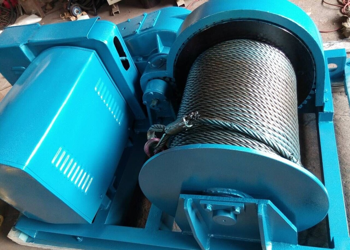Electric Winch with Control Panel in Blue Color with Capacity 16ton