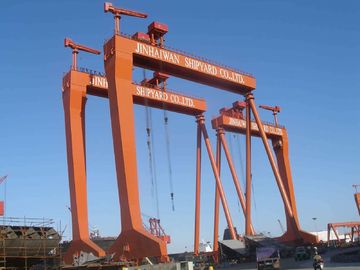 40M Span Portal Gantry Shipyard Cranes With Rigid Outrigger box girder